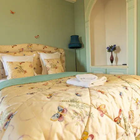 Chateau De Monceaux 5mn De Proche 펜션 *