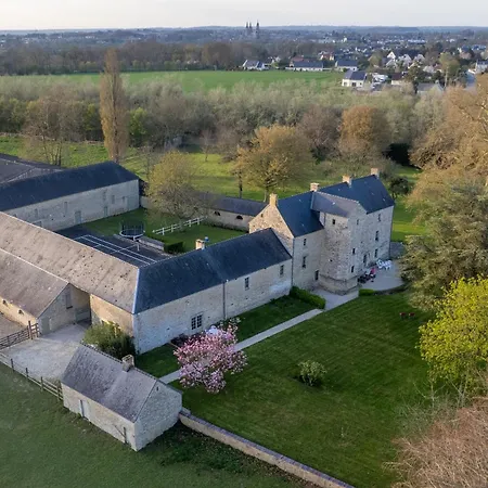 Chateau De Monceaux 5mn De Proche * 바이외