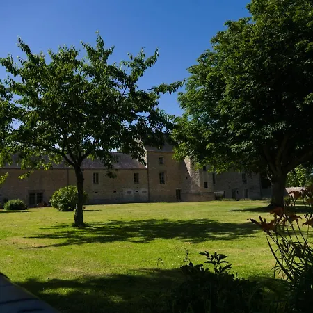 펜션 Chateau De Monceaux 5mn De Proche 바이외