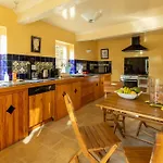 Chateau De Monceaux 5mn De Proche Tatil Evi Bayeux