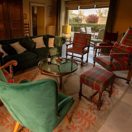 בית נופש Chateau De Monceaux 5mn De Proche באיו