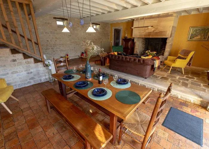 Chateau De Monceaux 5mn De Proche Bayeux